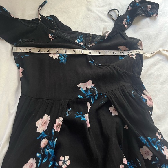 Xhilaration High-Low Off Shoulder Romper Dress in Black Floral, size Small - Picture 9 of 11